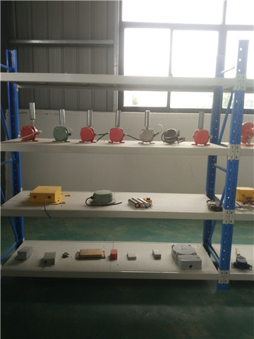 KPT2-12-30跑偏開(kāi)關(guān)_跑偏開(kāi)關(guān)化工廠(chǎng)跑偏開(kāi)關(guān)銷(xiāo)售