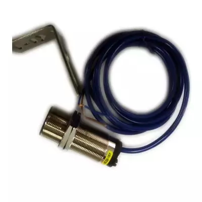 SS2-220V-B-1提升機速度開(kāi)關(guān)、SSS-HL速度傳感器安裝在被傳動(dòng)軸旁廠(chǎng)家